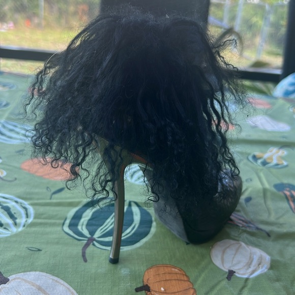 $1900 LANVIN Runway shoes - Picture 10 of 10